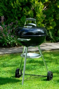 Гриль-барбекю Weber 57см Compact Kettle