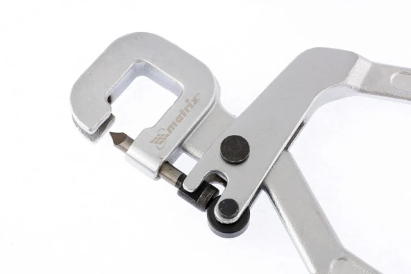 bs-8198-prosekatel-d-metalprofilya-p-gipsokarrabota-odnoy-rukoy-matrih-1556006752-1